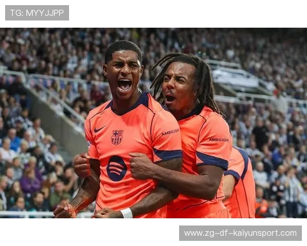 14场造12球！巴萨3-1完胜，拉什福德再进球，当选西甲官方最佳，巴萨后腰引援