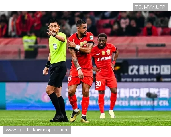 上海海港卫冕征途再添信心，外援持续发力